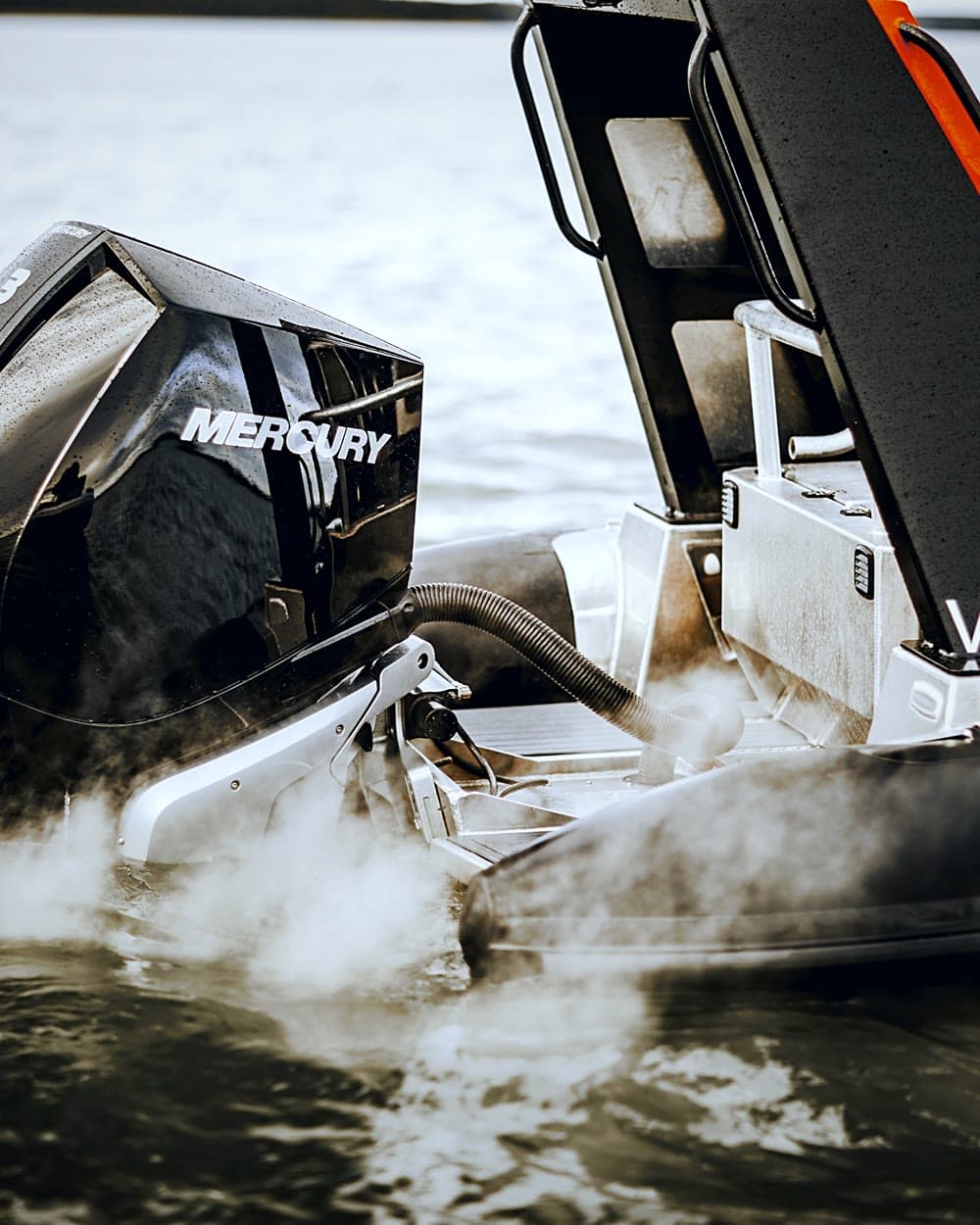 Mercury V8 outboard and aluminium transom up close